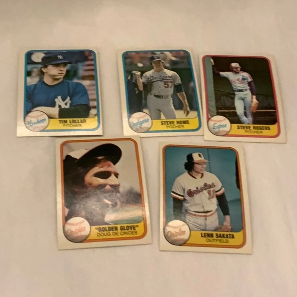 Bundle of Baseball Cards Lot 150